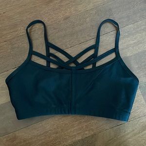 Onzie S/M black strapped sports bra all stretch